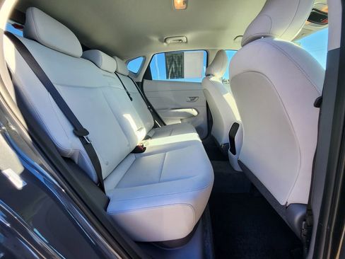 Certified 2025 Hyundai Kona SE image 12