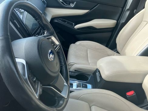 Used 2019 Subaru Ascent Limited w/ Popular Package #2A image 8