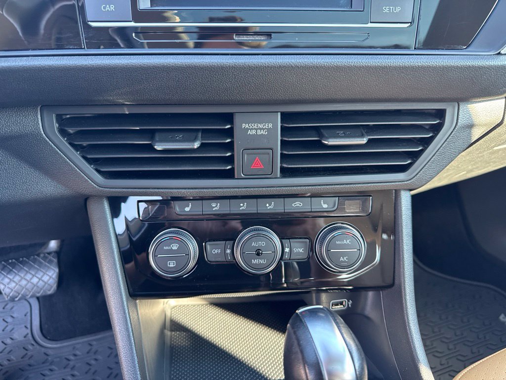 Used 2019 Volkswagen Jetta SE FWD image 14