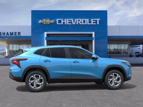 New 2026 Chevrolet Trax LS w/ LS Convenience Package FWD image 29