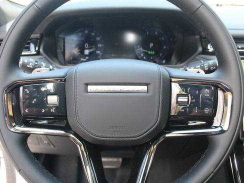 New 2026 Land Rover Range Rover Velar Dynamic SE image 17