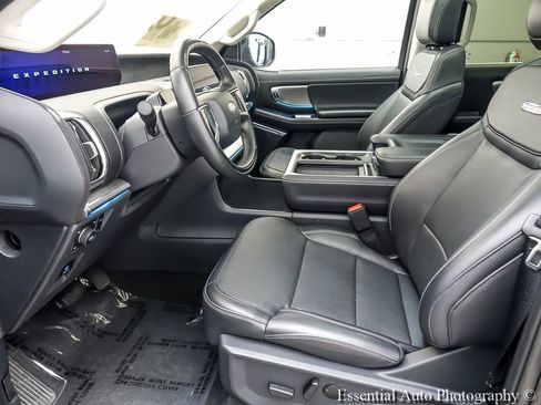 Certified 2025 Ford Expedition Max Platinum AWD/4WD image 11