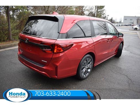 New 2026 Honda Odyssey Touring image 7