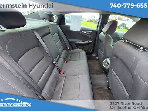 Used 2016 Chevrolet Malibu LT FWD image 24