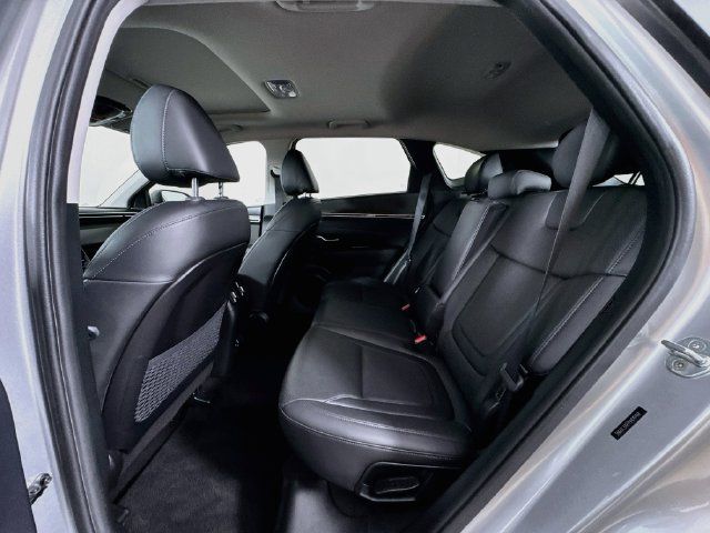 Certified 2022 Hyundai Tucson SEL w/ Convenience + Premium Package FWD image 41