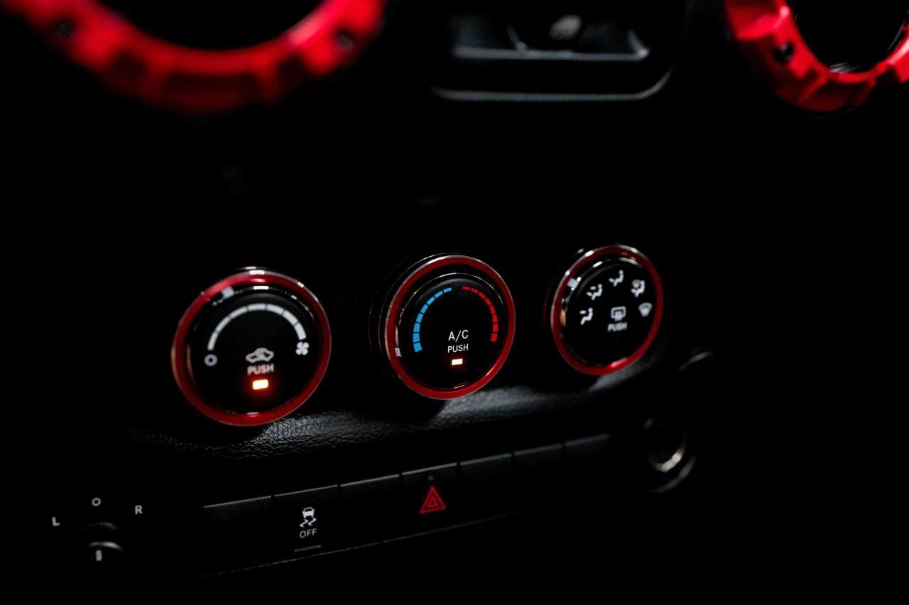 Used 2015 Jeep Wrangler Unlimited Sport w/ Quick Order Package 23S AWD/4WD image 65