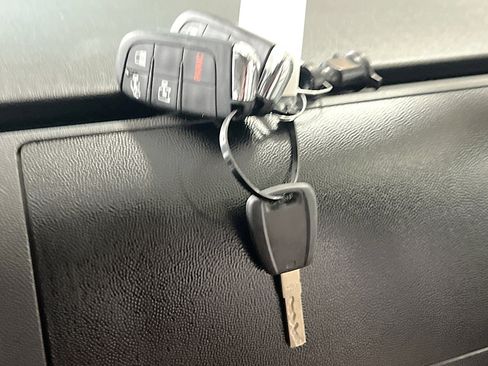 Used 2024 RAM ProMaster 3500 image 34