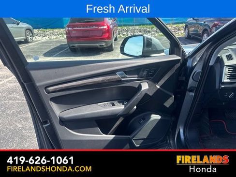 Used 2018 Audi Q5 2.0T Premium Plus w/ Premium Plus Package AWD/4WD image 12