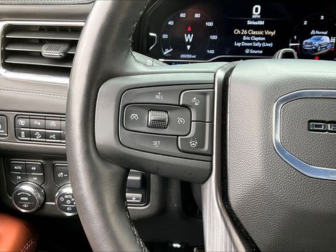 Used 2024 GMC Yukon Denali Ultimate AWD/4WD image 22