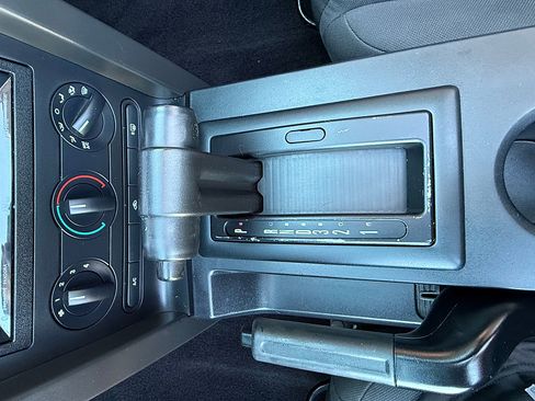 Used 2006 Ford Mustang V6 image 20