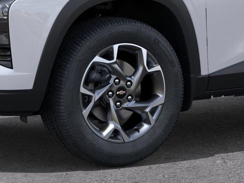New 2026 Chevrolet Trax LT w/ LT Convenience Package FWD image 9