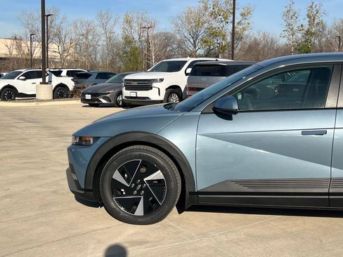 New 2026 Hyundai Ioniq 5 SEL image 7