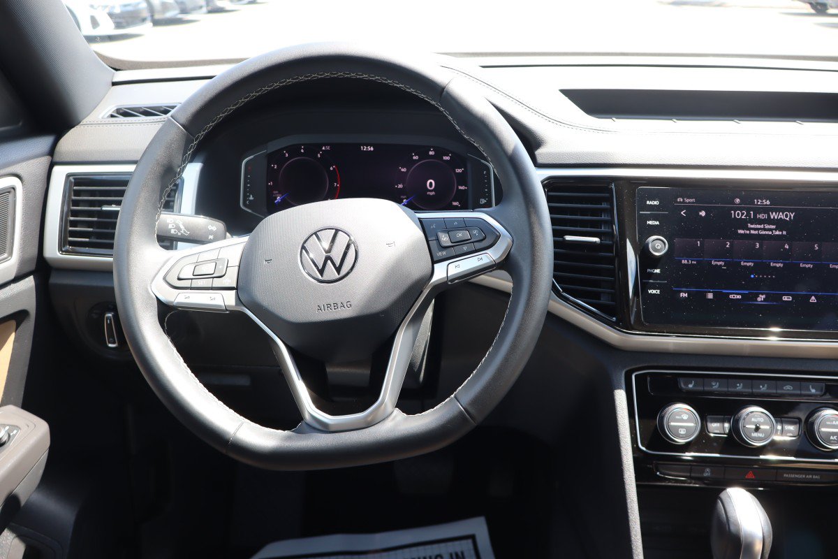 Used 2023 Volkswagen Atlas Cross Sport SE AWD/4WD image 13