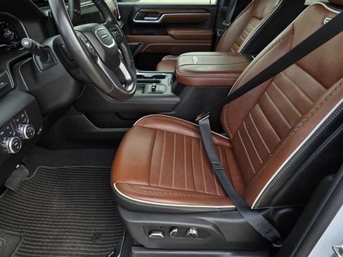 Used 2025 GMC Sierra 2500 Denali Ultimate image 25