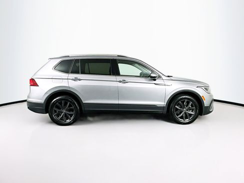 Used 2023 Volkswagen Tiguan SE image 10