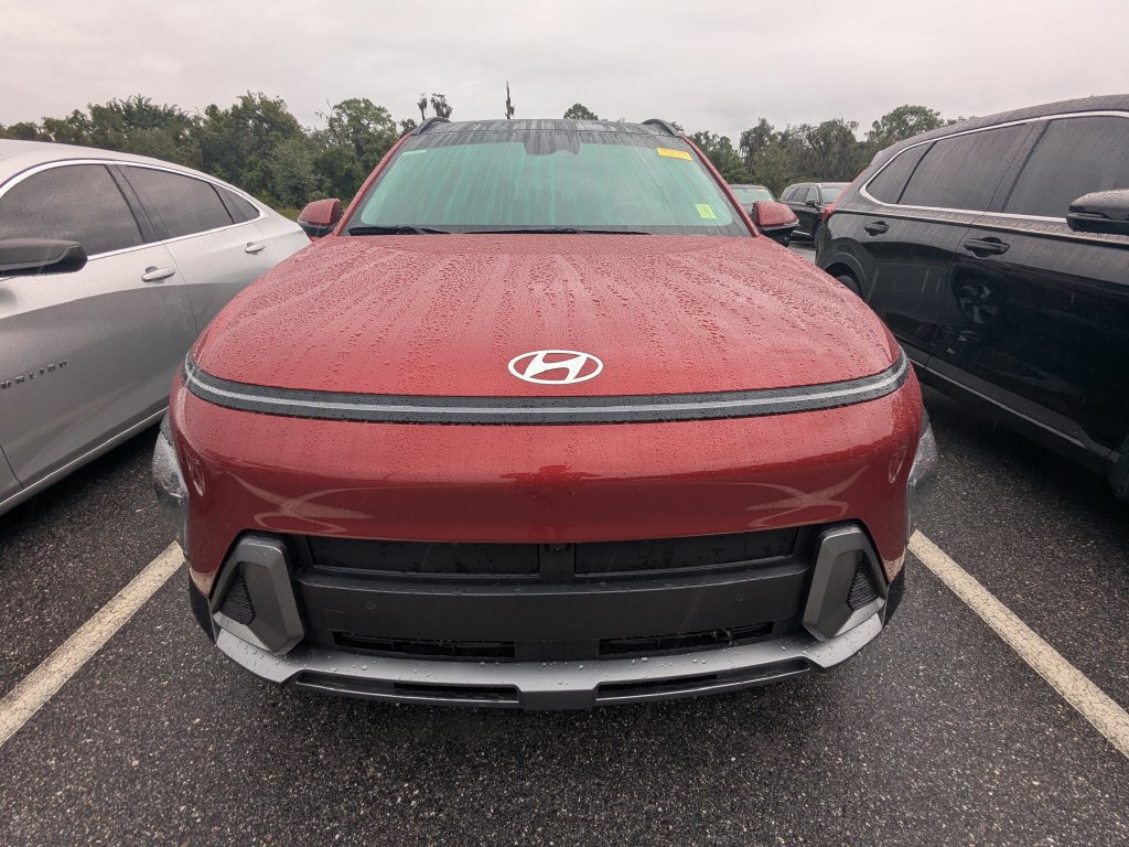 Used 2024 Hyundai Kona Limited FWD image 2