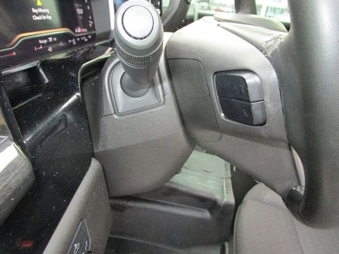 Used 2024 GMC Sierra 1500 SLE w/ X31 Off-Road Package image 37