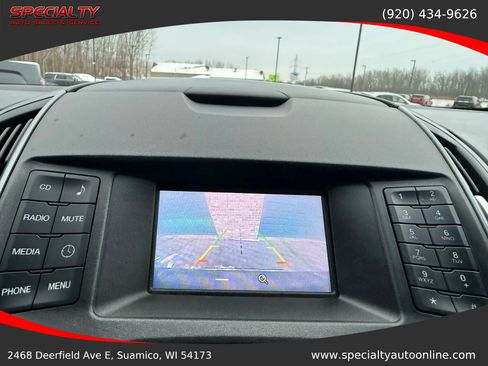 Used 2016 Ford Edge SE image 26