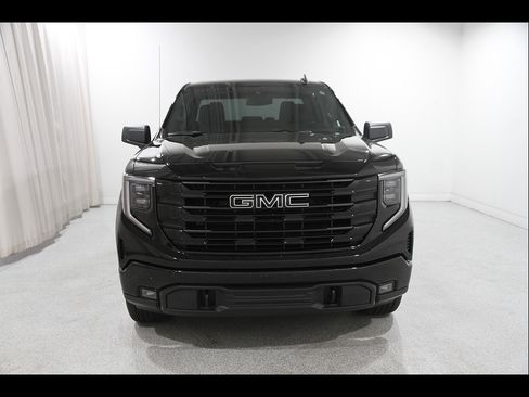 Certified 2023 GMC Sierra 1500 Elevation w/ X31 Off-Road Package AWD/4WD image 2