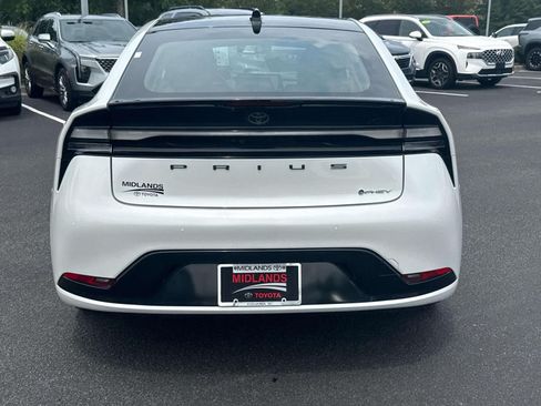 Used 2025 Toyota Prius Plug-In Hybrid w/ Limited Premium Package FWD image 6