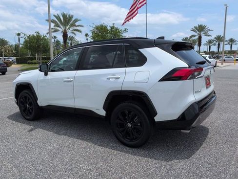 Used 2023 Toyota RAV4 XSE AWD/4WD image 6