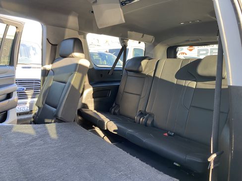 Used 2019 GMC Yukon XL SLT w/ Open Road Package image 19