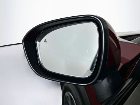 Used 2025 Nissan Rogue SV FWD image 16