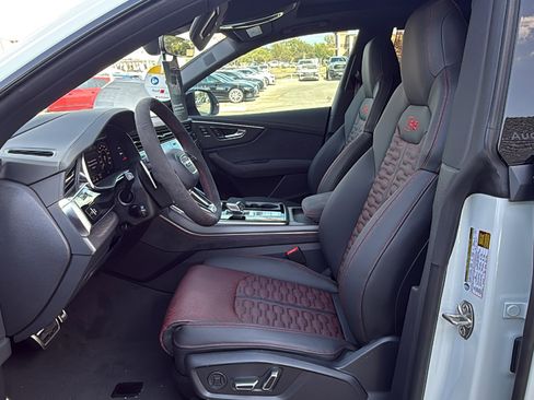 New 2026 Audi RS Q8 performance image 9