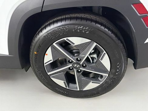 Used 2026 Hyundai Tucson SEL FWD image 32