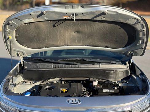 Used 2021 Kia Seltos S image 28