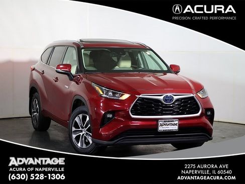 Used 2020 Toyota Highlander XLE image 1