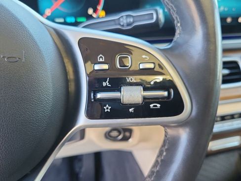 Used 2020 Mercedes-Benz GLS 450 4MATIC image 28