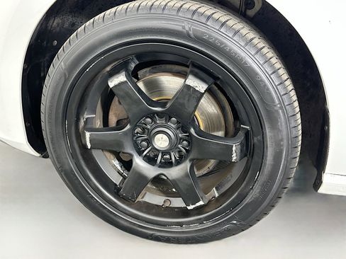 Used 2016 Volkswagen Golf S image 29