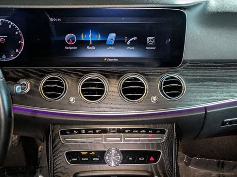 Used 2020 Mercedes-Benz E 350 Sedan image 15
