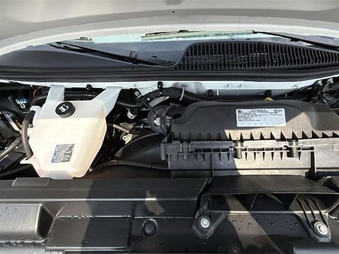 Used 2025 Chevrolet Express 3500 LT w/ LT Preferred Equipment Group image 33