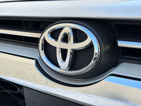 Used 2023 Toyota 4Runner Limited image 15