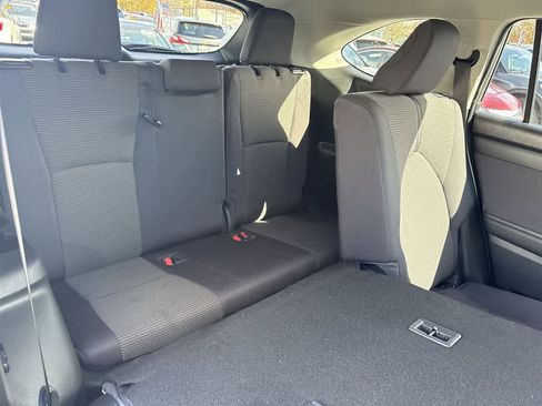 Used 2023 Toyota Highlander LE FWD image 25