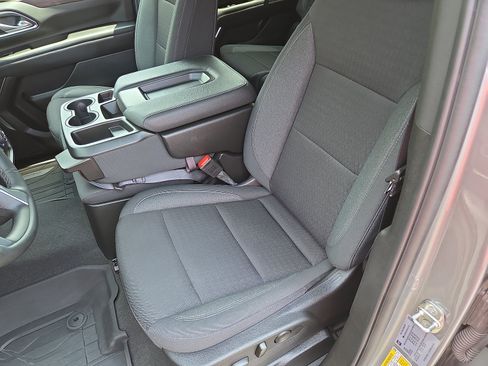Used 2024 Chevrolet Tahoe LS w/ Max Trailering Package AWD/4WD image 13