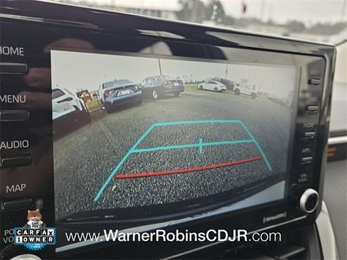 Used 2022 Toyota Corolla LE image 21