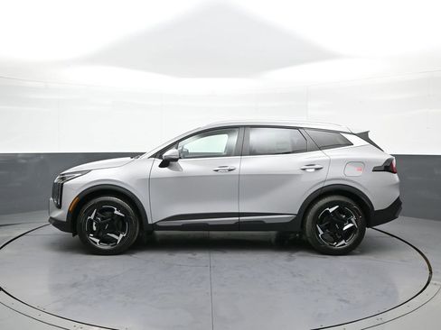 New 2026 Kia Sportage EX image 9