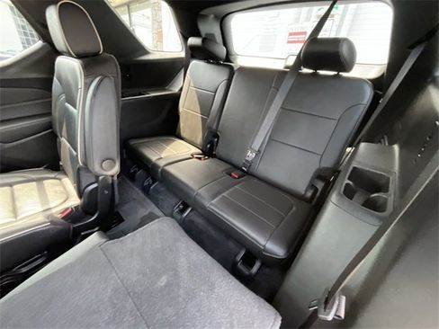 Used 2023 Chevrolet Traverse Premier w/ LPO, Floor Liner Package image 31