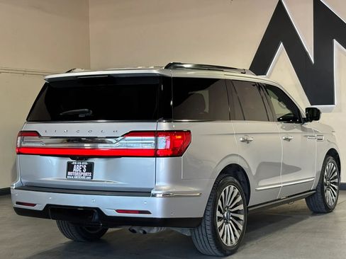 Used 2018 Lincoln Navigator Reserve w/ Technology Package AWD/4WD image 5