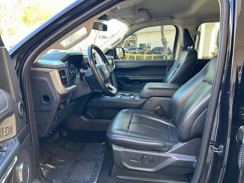 Used 2024 Ford Expedition Max XLT AWD/4WD image 5