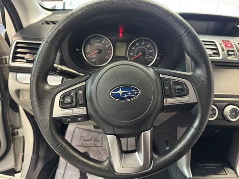 Used 2018 Subaru Forester 2.5i image 18