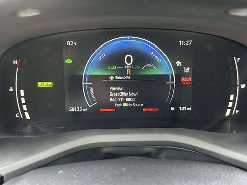 Used 2025 Toyota Camry SE FWD image 25