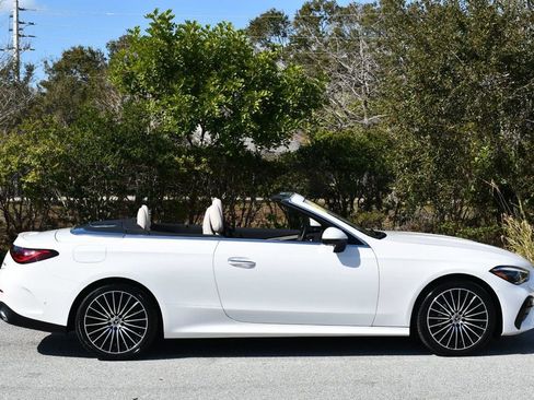 Used 2025 Mercedes-Benz CLE 300 4MATIC Cabriolet image 42