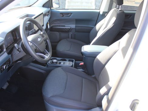 New 2025 Ford Maverick XL w/ Equipment Group 102A image 18