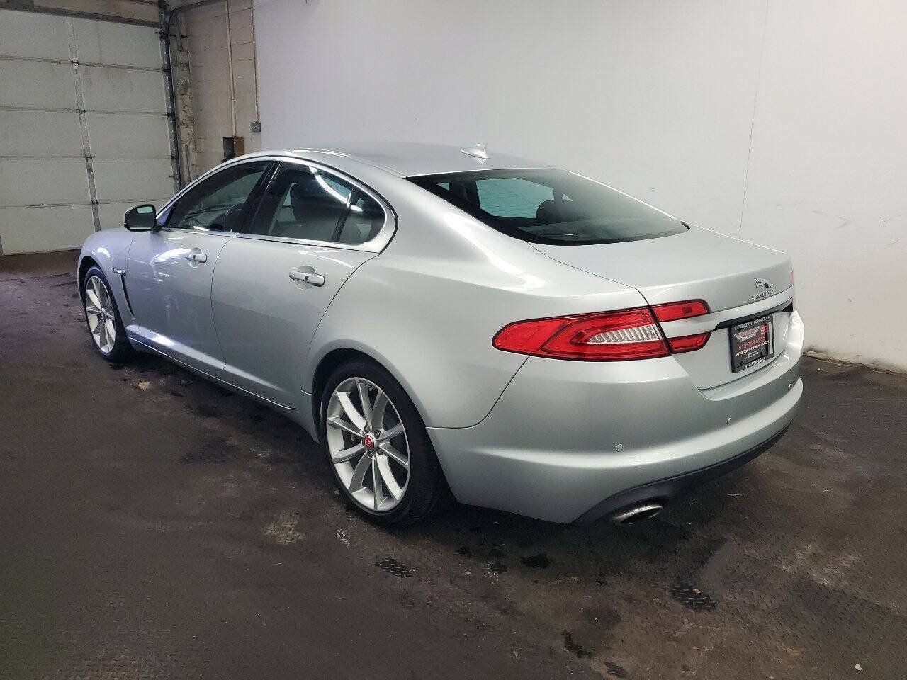 Used 2015 Jaguar XF Sport AWD/4WD image 5