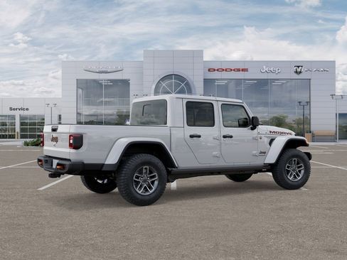 New 2026 Jeep Gladiator Mojave image 4
