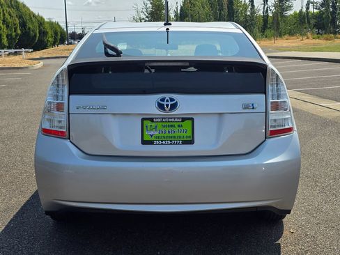 Used 2010 Toyota Prius Two FWD image 4